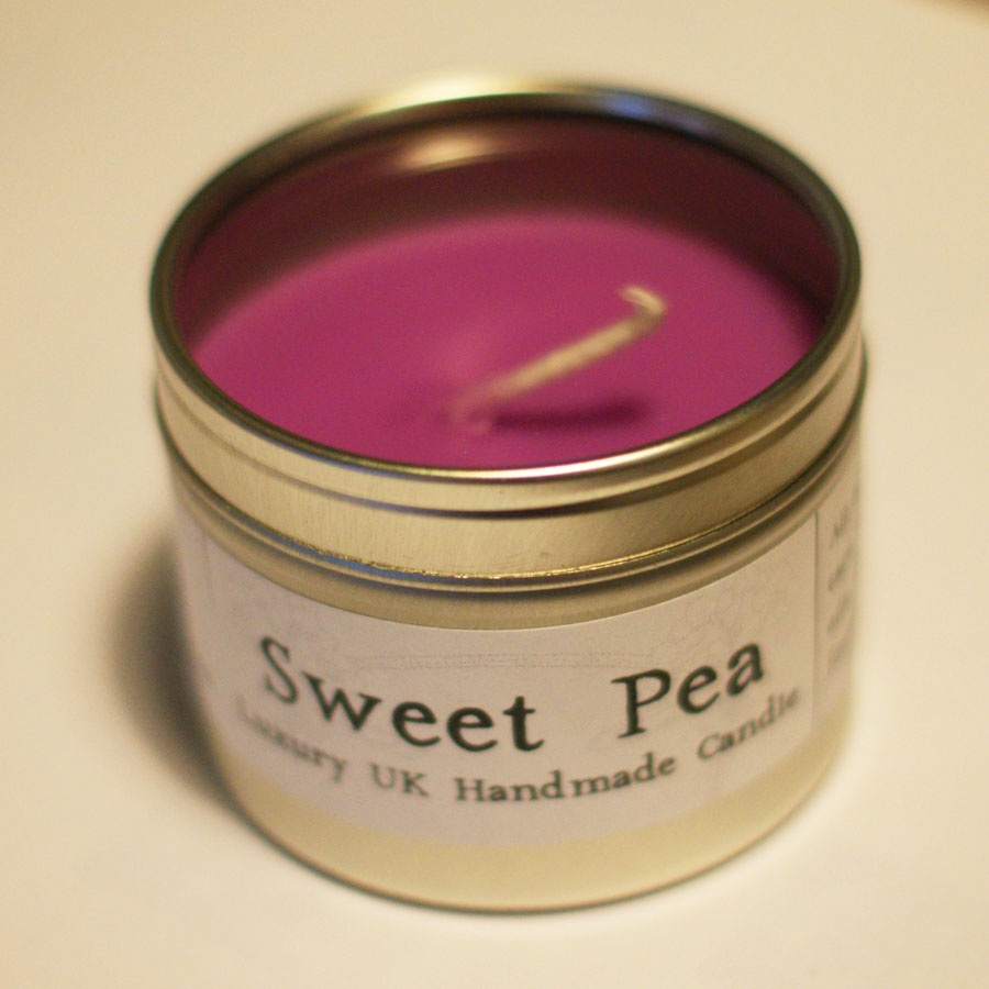 Sweet Pea Candle on Luulla